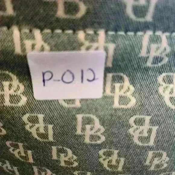 DOONEY AND BOURKE  HANDBAG - Picture 8 of 8